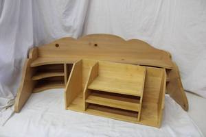 lot 175 image: Wood Desk Top Organizers