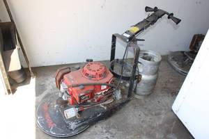 lot 214 image: Commercial Industrial Kohler Command 14 Floor Cleaner