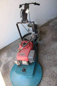 lot 216 image: Commercial Industrial Honda 13.0 OHV Floor Cleaner