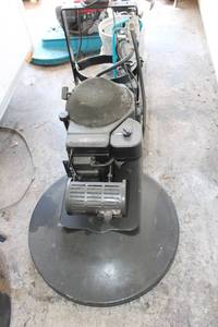 lot 217 image: Commercial Industrial Kohler Eclipse Floor Cleaner