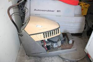 lot 218 image: Kawasaki Pioneer Eclipse ST28KWA Floor Cleaner