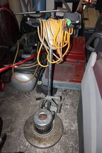 lot 34 image: Clarke Advance CFP-200 Floor Cleaner