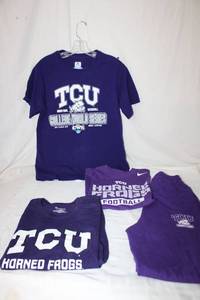 lot 40 image: Womens Clothes - TCU apparel, T-shirts and a pair sweatpants Size SM Petite