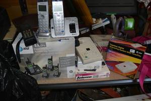 lot 221 image: Phone Handset, Answering Machine, Color TV Antenna