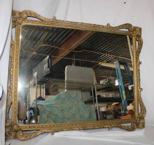 lot 102 image: Gold Painted Framed Mirror