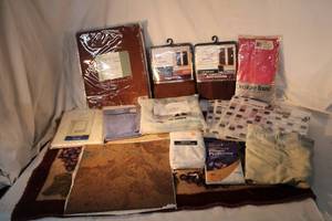 lot 124 image: Home Dcor Room Darkening Window Panels, Tablecover, Pillowcases, Super Soft Throw Blanket, and more