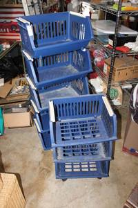 lot 133 image: Blue Plastic Stackable Bins
