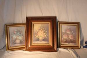lot 139 image: Framed Paintings of Flowers in Vases - 3 total