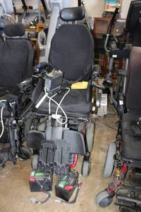 lot 5 image: Quantum Mobility Chair with new Dual Batteries and charger