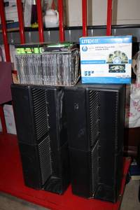 lot 239 image: CDs and Two 4-Sided CD Towers, Plus DVD Writer