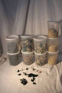 lot 241 image: Assortment of Plastic Miniature Soldiers