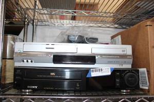 lot 113 image: Sony VCR Player Model SLV-373UC, and Toshiba VCRDVD Player Model SD-V594SU