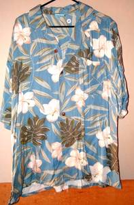lot 23 image: THIRD COAST PRINTED BUTTON DOWN SHIRT - SIZE LARGE