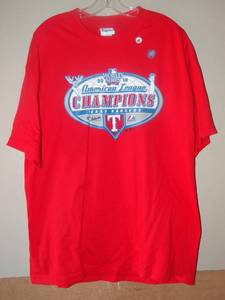 lot 45 image: TEXAS RANGERS 2010 WORLD SERIES CHAMPIONS TEE BY MAJESTIC - SIZE XL