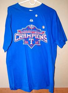 lot 48 image: TEXAS RANGERS 2010 AMERICAN LEAGUE CHAMPIONS TEE - SIZE XL