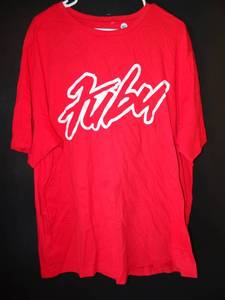 lot 107 image: FUBU MENS RED T-SHIRT - SIZE 2XL
