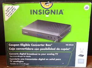 lot 136 image: Insignia NS-DXA1 Digital to Analog TV Tuner Converter Box for Regular TV Sets