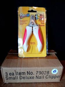 lot 158 image: BOX OF 3 - PAWS PREMIUM FELINE NAIL CLIPPERS