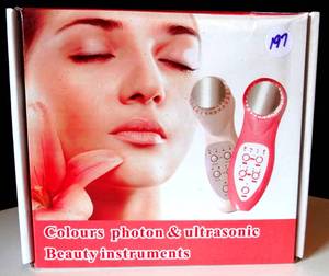 lot 197 image: NIB - 7 Color LED Photon Ultrasonic 3Mhz Facial Lifting Skin Care Massager