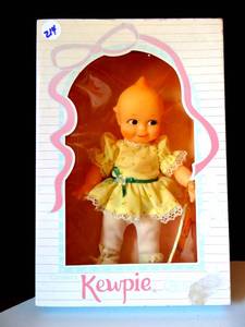 lot 214 image: BIG $ ITEM - Vintage 1964 Kewpie Cameo Baby Doll by Jesco New In Box