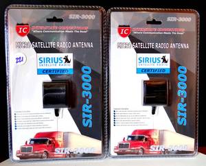 lot 221 image: Sirius Satellite Radio Magnetic MiniMicro Antenna New (2X$)