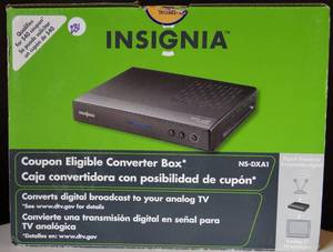 lot 231 image: Insignia NS-DXA1 Digital to Analog TV Tuner Converter Box for Regular TV Sets
