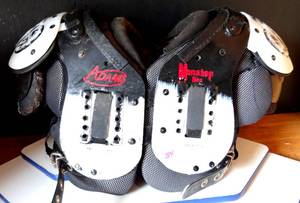 lot 284 image: ADAMS MONSTER YOUTH SHOULDER PADS