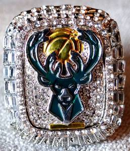 lot 308 image: 2021 MILWAUKEE BUCKS Ring - Championship Replica - GIANNIS ANTETOKOUNMPO - SIZE 10