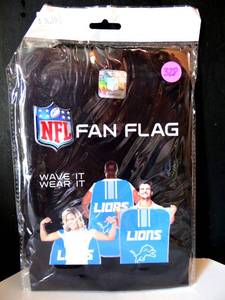 lot 328 image: DETROIT LIONS Fan Flag - 31.5 Wide X 47 Long Navy - NIP RETAIL $19.99