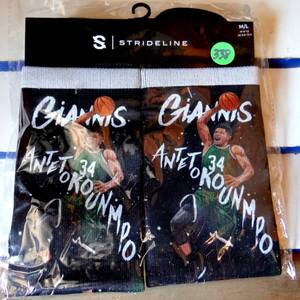 lot 338 image: NIP - Giannis Antetokounmpo Milwaukee Bucks Strideline Crew Socks ML NEW (RETAIL $17.99)