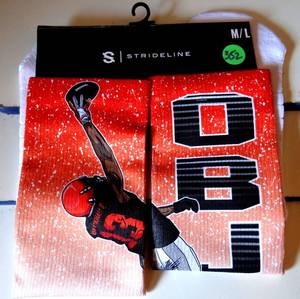 lot 352 image: NEW - ODELL BECKEM JR CLEVELAND BROWNS Strideline Crew Socks ML NEW (RETAIL $17.99)
