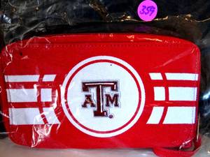 lot 359 image: TEXAS A&M RIPPLE ZIP WALLET - NIP RETAIL $25.99
