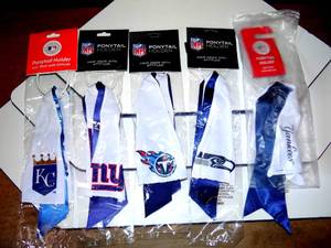lot 364 image: OFFICIAL MLB & NFL LICENSED PONYTAIL HOLDERS AS SHOWN (LOT OF 5) NIP