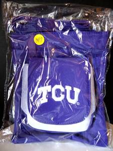 lot 397 image: NCAA - TEXAS CHRISTIAN UNIVERSITY (TCU) TRAVELER BAG - NIP RETAIL $16.99