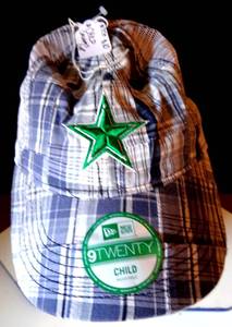 lot 413 image: DALLAS COWBOYS EMBROIDERED GREEN STAR CHILDS CAP WTAGS