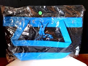 lot 433 image: NFL - CAROLINA PANTHERS Lunch Tote wEmbroidered Logo - NIP (RETAIL $20.99)
