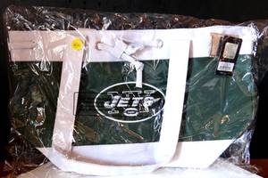 lot 436 image: NFL - NEW YORK JETS Lunch Tote wEmbroidered Logo - NIP (RETAIL $20.99)