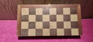 lot 33 image: Vintage folding chess set
