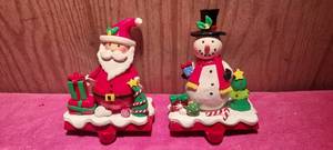 lot 40 image: New 5 shelf edge Christmas figures.  Heavy for size