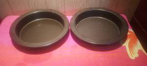 lot 54 image: 11 Kitchen Aid teflon cake pans