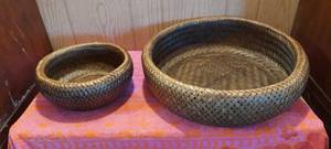 lot 128 image: one 16 and one 9.5 wicker baskets