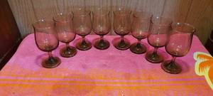 lot 139 image: Set of 8 vintage stemmed wine glasses