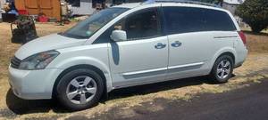 lot 1 image: 2007 Nissan Quest Mini Van