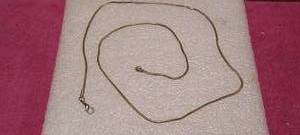 lot 208 image: 30 snake style chain