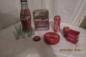 lot 74 image: COCA-COLA TINS AND OTHER COLLECTIBLES