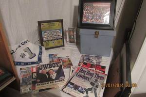 lot 98 image: DALLAS COWBOYS MEMORABILIA- SEE DESCRIPTION