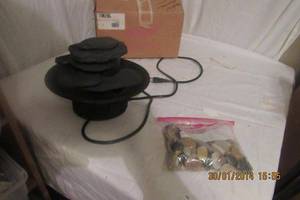 lot 114 image: TABLE TOP WATER FOUNTAIN IN BOX