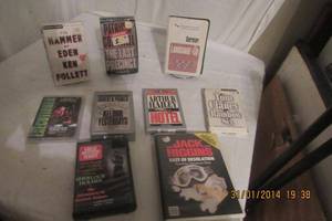 lot 163 image: BOOKS ON AUDIO CASSETTE SEE DESCRIPTION