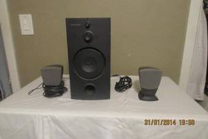 lot 127 image: HARON KARDON 3 PC COMPUTER SPEAKER SYSTEM