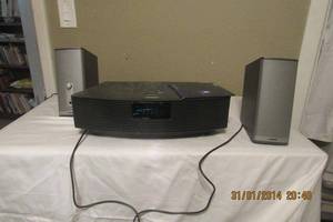 lot 5 image: BOSE WAVE RADIO AND SIDE SPEAKERS SERIES II SEE PICTURE
